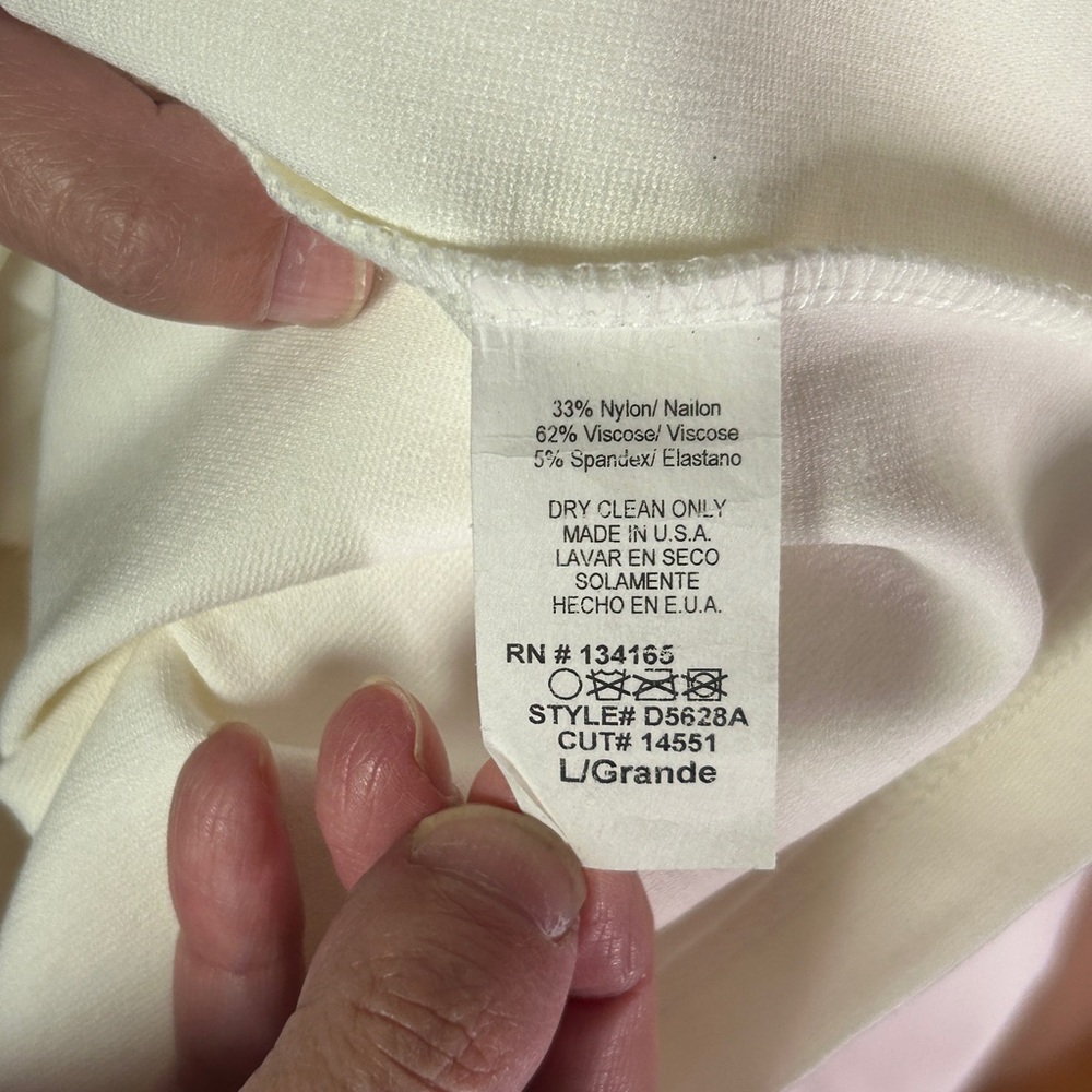 NWT Fashion Nova Elegant Off-Shoulder White Dress size L - Picture 8 of 11